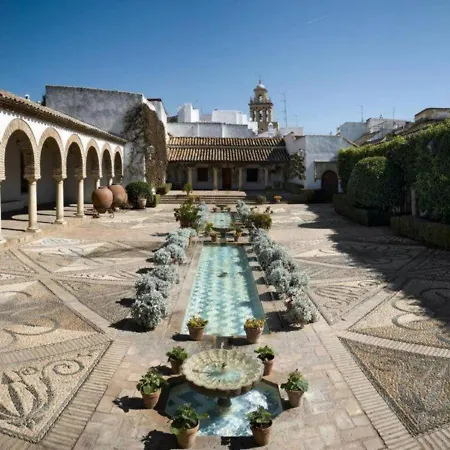 Calahorra Apartment *